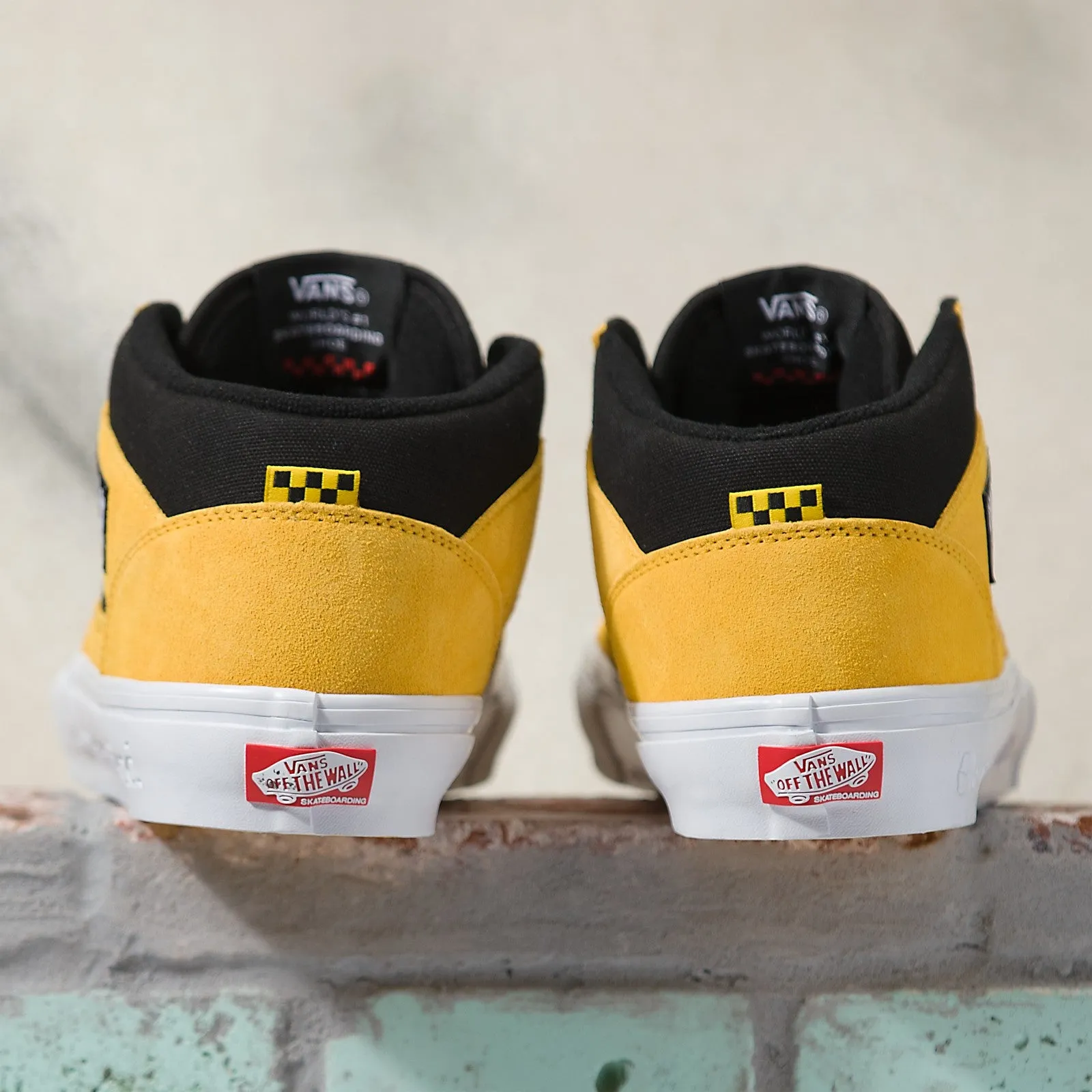 Vans x Bruce Lee Skate Half Cab Skateboard Shoe - Black/Yellow