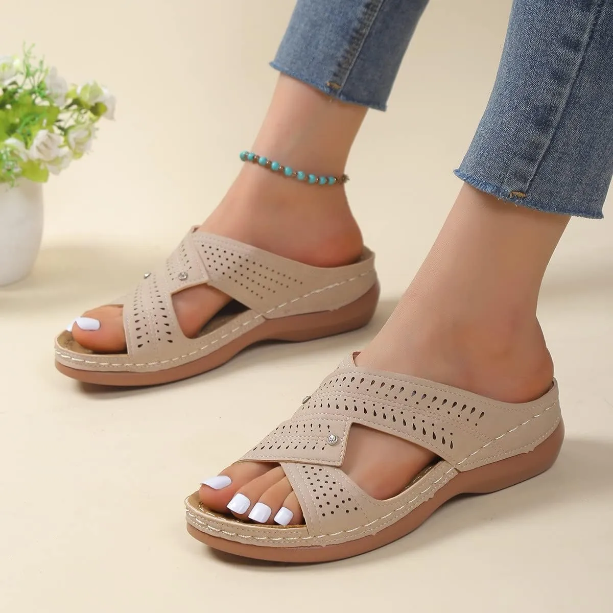 Women's Slippers Dressy Summer Comfortable Slides Wedge Sandals Hollow Non Slip Bathroom Shower Shoes Sandals Beach Walking Shoes for Summer Outdoor Casual